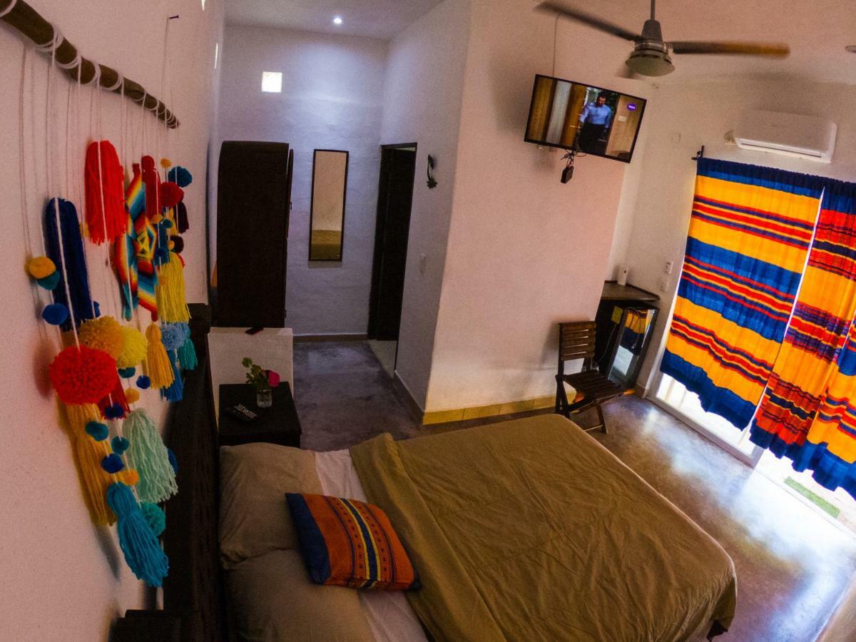 Habitacion Privada Con Pisicina Y Cocina Compartida サユリタ エクステリア 写真